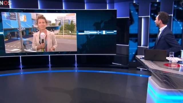 Albert Bos spreekt meerdere keren met Kysia Hekster.